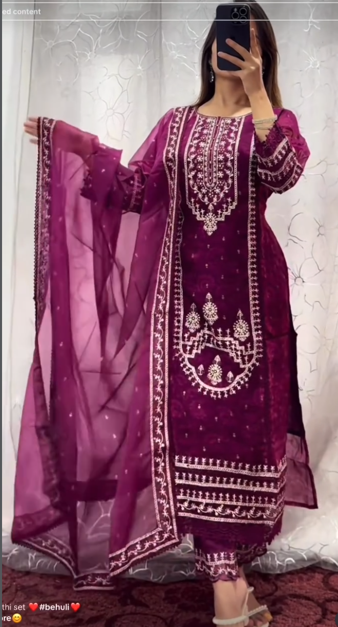 Magenta Embroidered Kurti Set with Intricate Silver Threadwork
