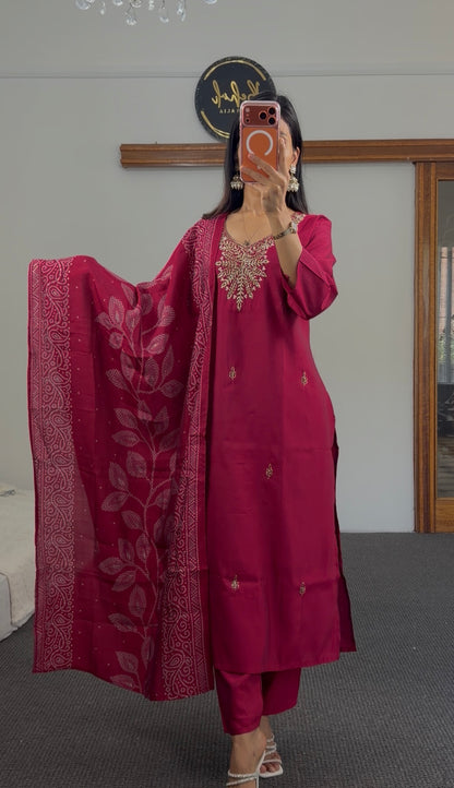 Magenta raw silk kurti set with zari embroidered V-neckline — Behuli Australia — alternate view 2