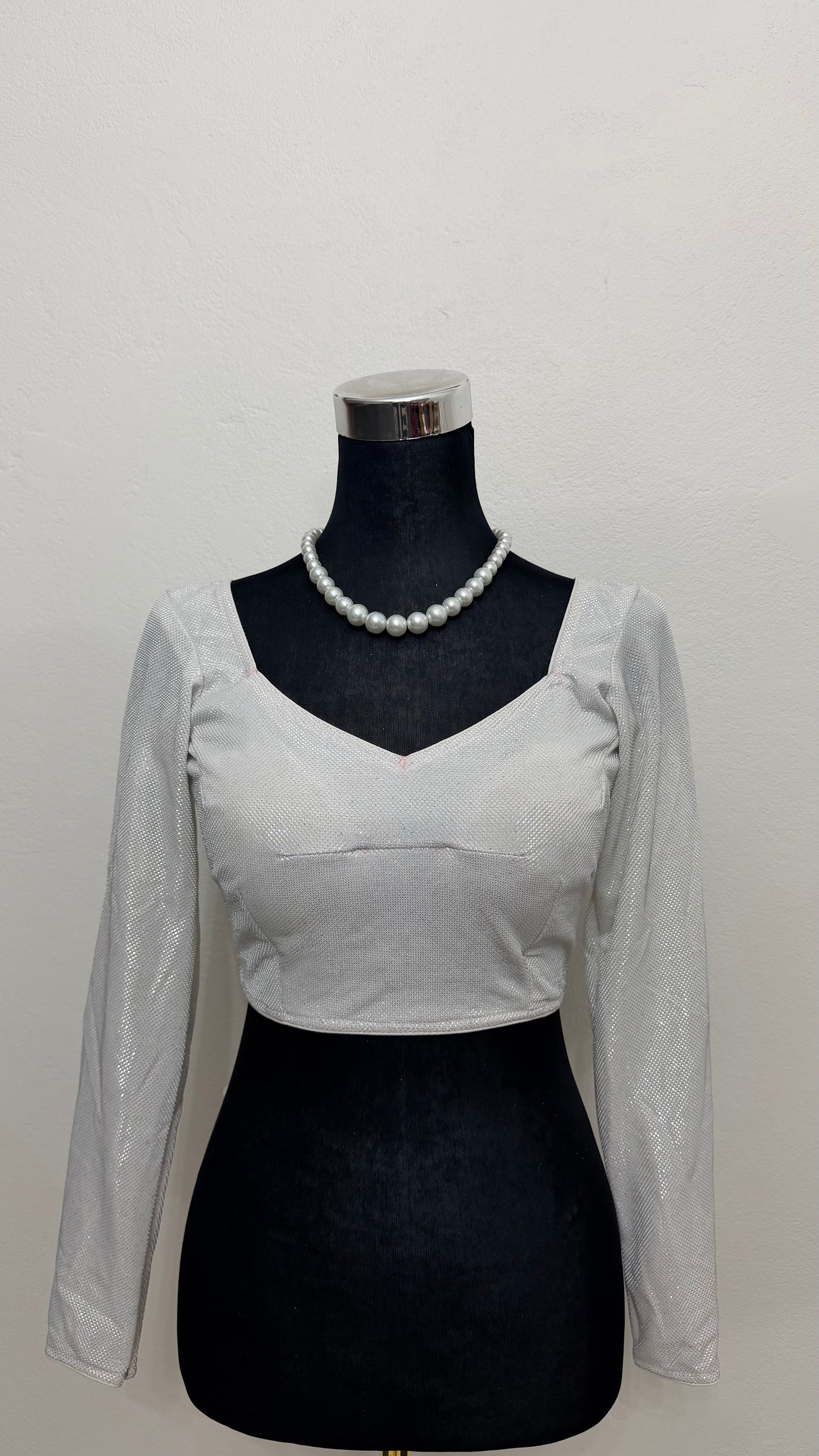 Ivory Shimmer Knit Long Sleeve Crop Blouse | Bust 34 Waist 26