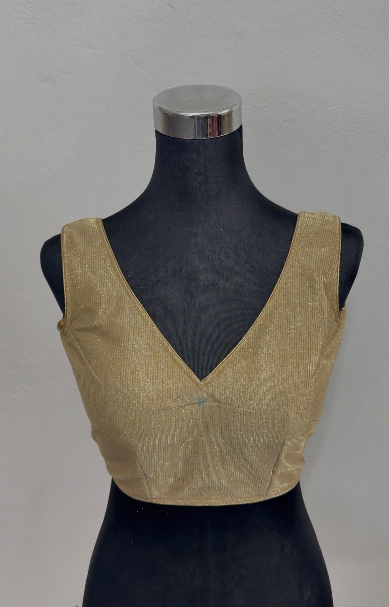 Gold Ribbed Velvet Saree Blouse – V-Neck Sleeveless | Size 36