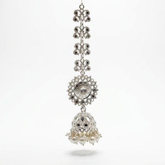 Oxidised silver maang tikka with paisley chain, floral kundan centrepiece and pearl drop jhumka — Behuli Australia