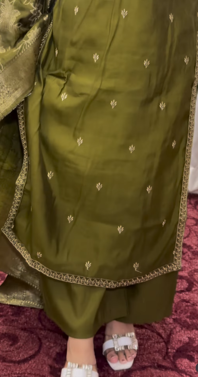 Olive green pure silk kurti set with gold zari embroidery and Banarasi woven dupatta — Behuli Australia — view 4