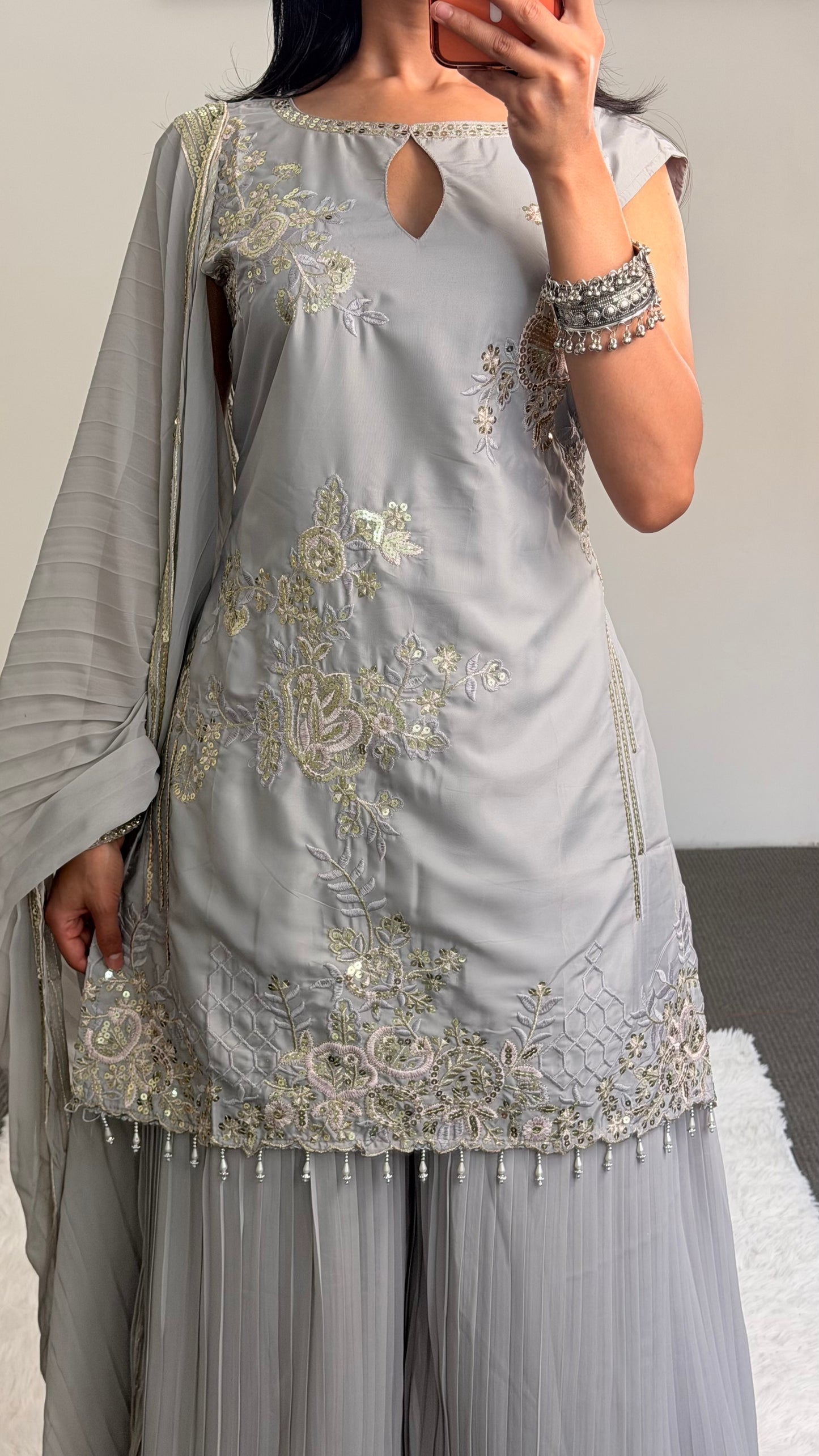 Sleeveless short Kurti set