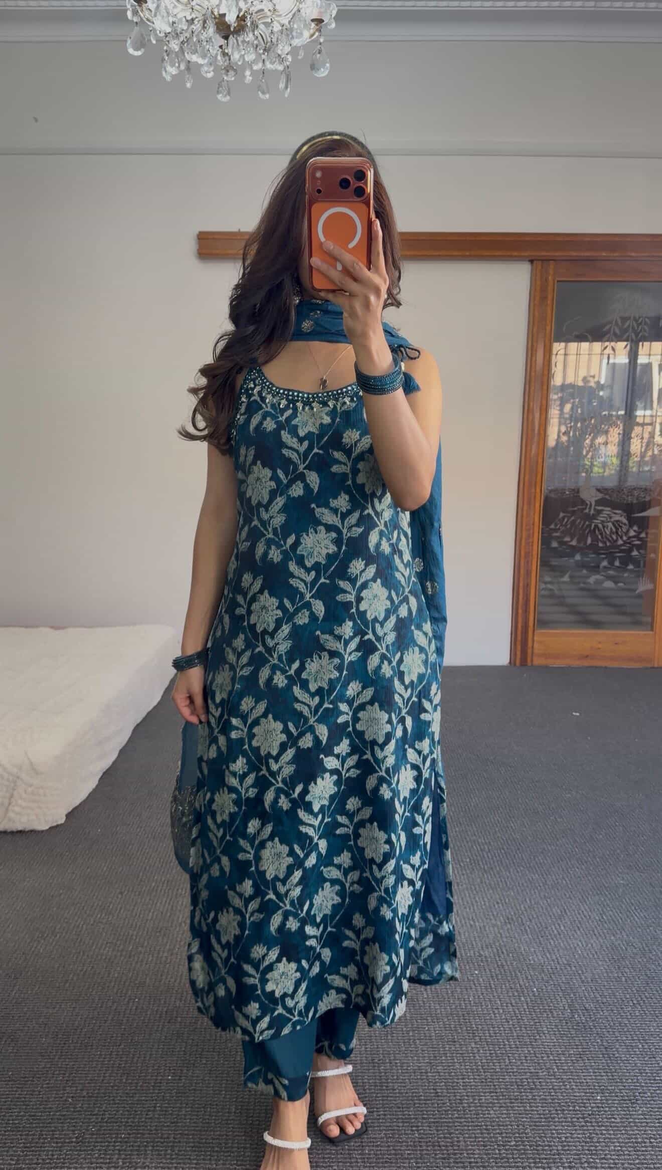 Sleeveless Kurti Set