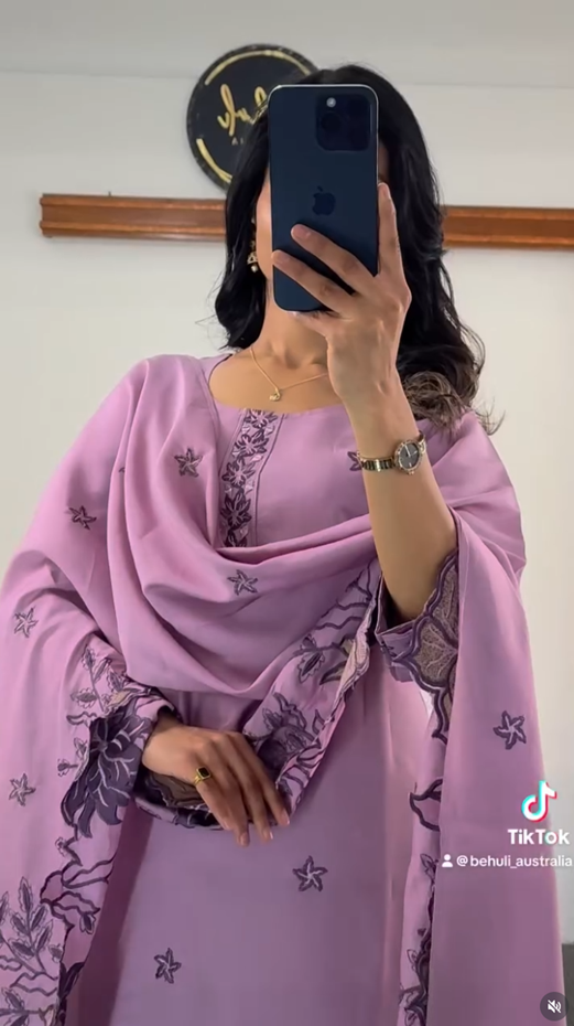 Lavender Embroidered Kurti Set with Floral Chikankari