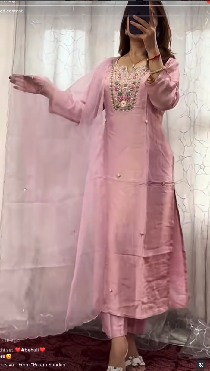 Light Pink shimmer Kurthi set